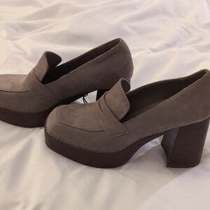 Women's Tan Block Heel Loafers